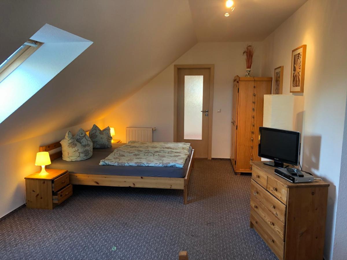 Kranich Apartment Wieck Bagian luar foto