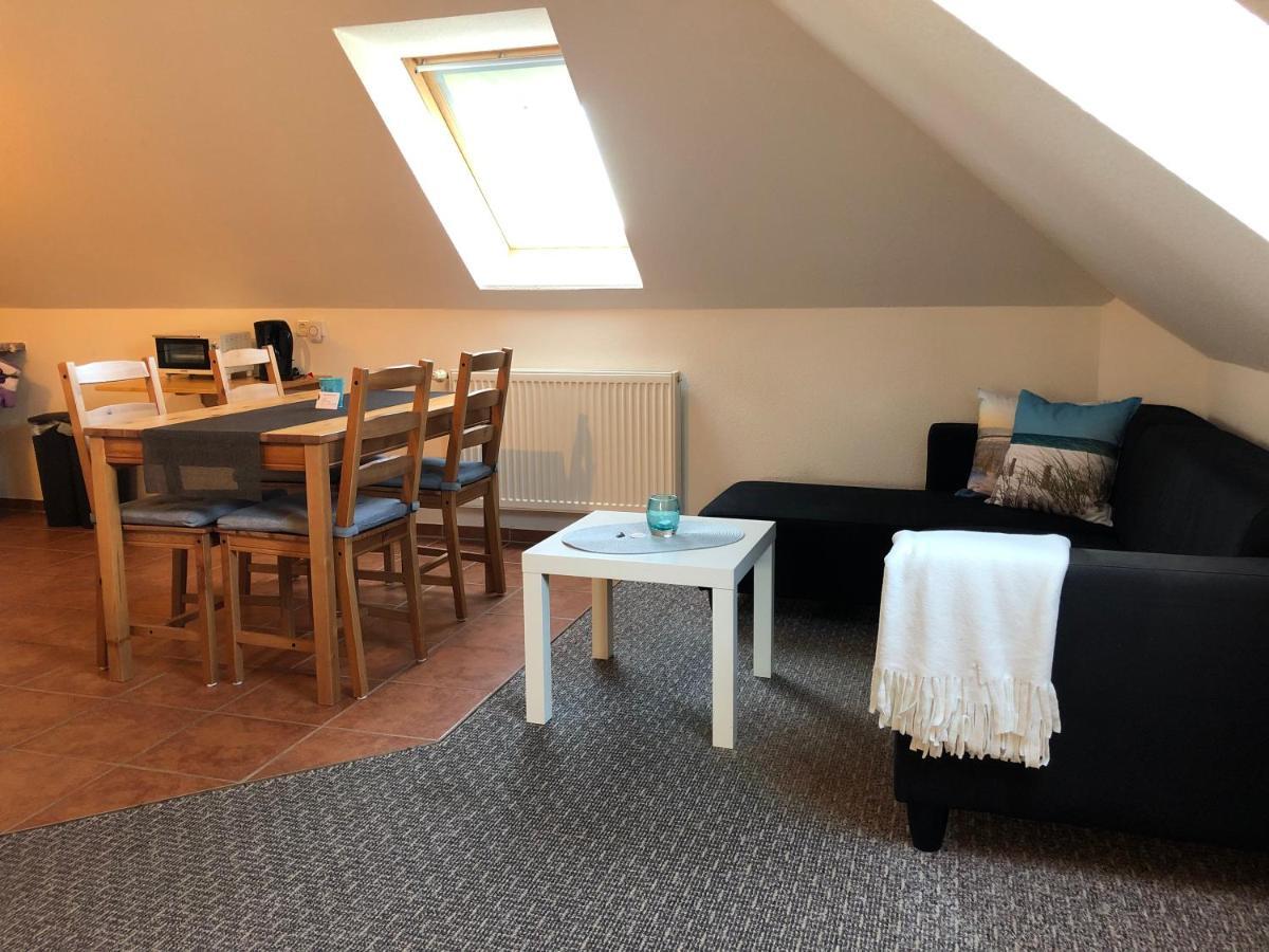 Kranich Apartment Wieck Bagian luar foto
